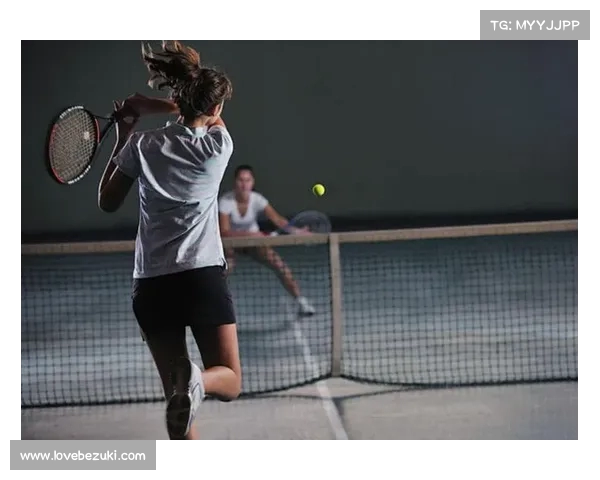 提升网球比赛技巧的关键要素及实战训练方法解析 提升网球比赛技巧的关键要素及实战训练方法解析